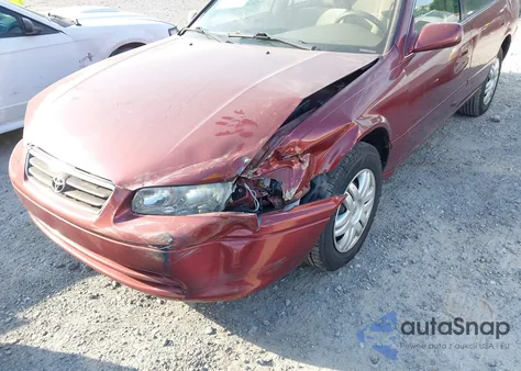 2000 Toyota Camry Le из США, поврежденный, VIN 4T1BG22K0YU665107